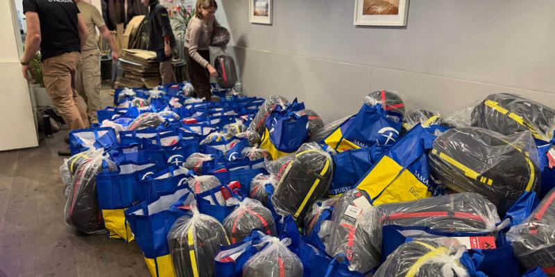 Hundreds of winter kits containing a sleeping bag, thermos, power bank, and other essential supplies were prepared and have now been distributed in Ukraine.