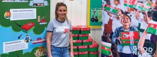 Liz promoting shoebox packing