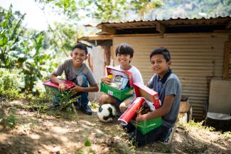 Kids with their shoeboxes