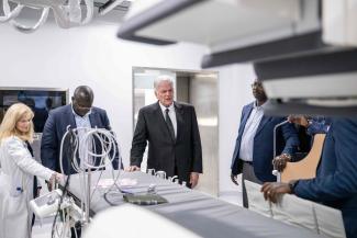 Franklin Graham prays over one of the centre's operating rooms.