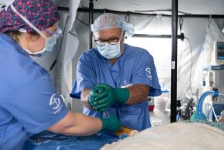 Maritza required orthopaedic surgery at our Emergency Field Hospital. Other medical facilities were overwhelmed by injured survivors.