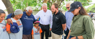 Franklin Graham prays in Venezuela